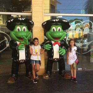 Meet your Posher, Eva